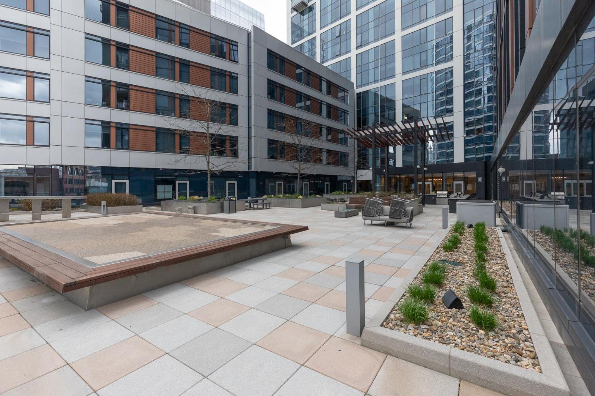 Luxury In Heart Of Seaport Apartamento *