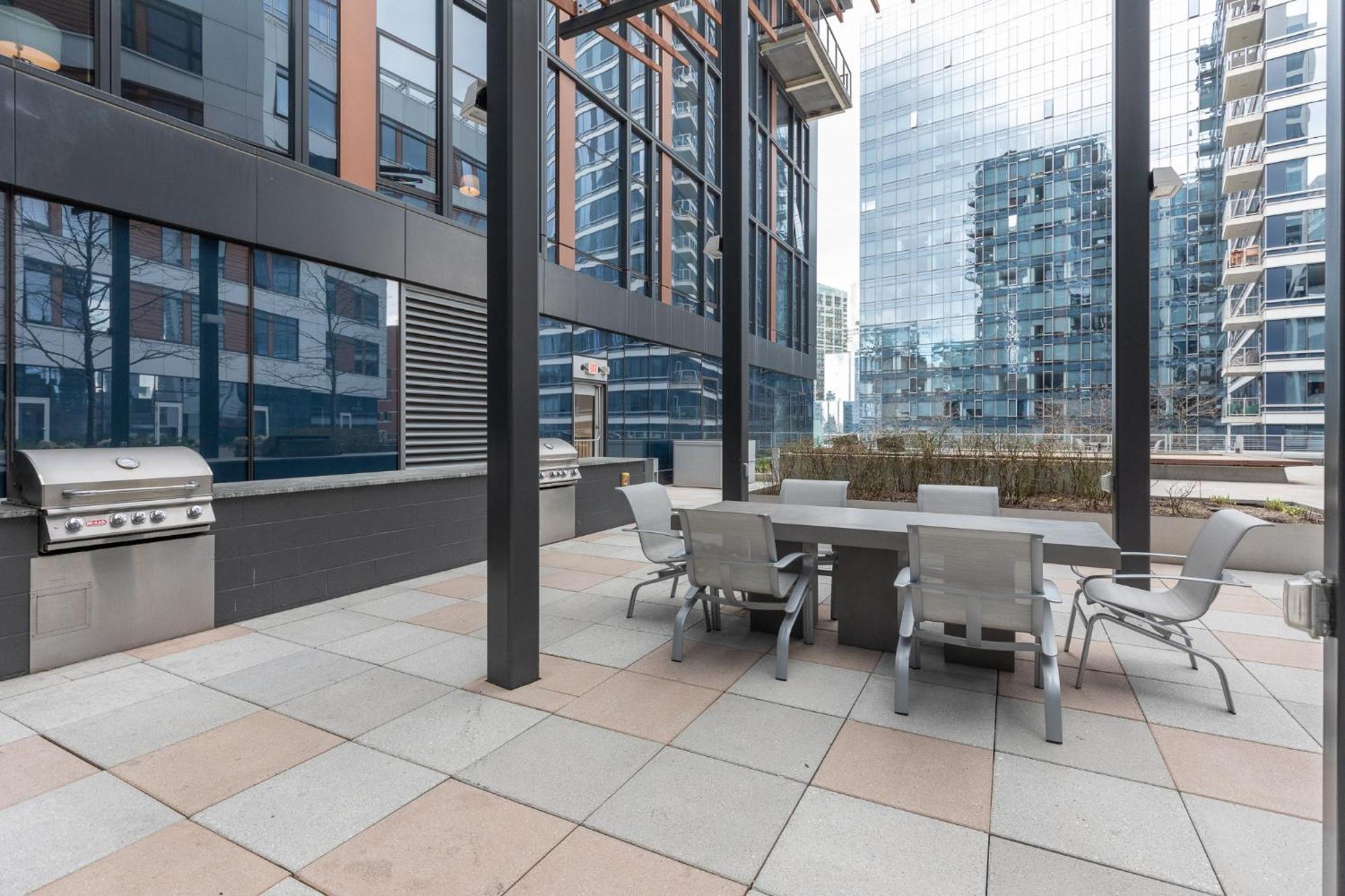 Luxury In Heart Of Seaport Apartamento