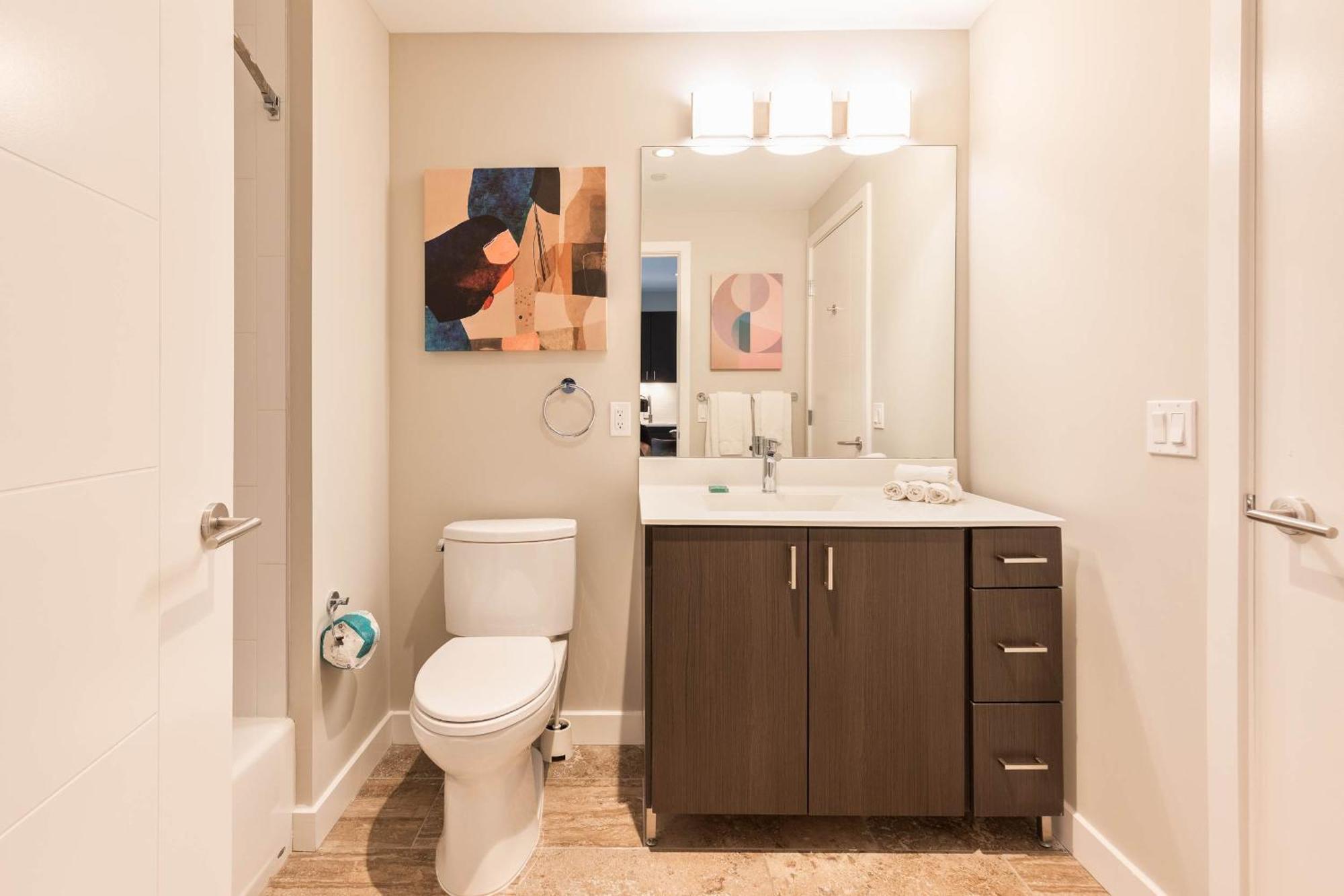 Luxury In Heart Of Seaport Apartamento *